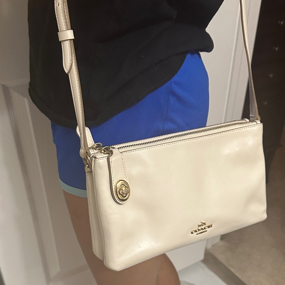 Coach Ivory/Cream Double Zip Leather Crossbody Bag - Picture 10 of 16